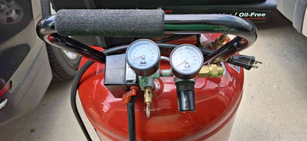 craftsman 33gallon 150 psi air compressor like new