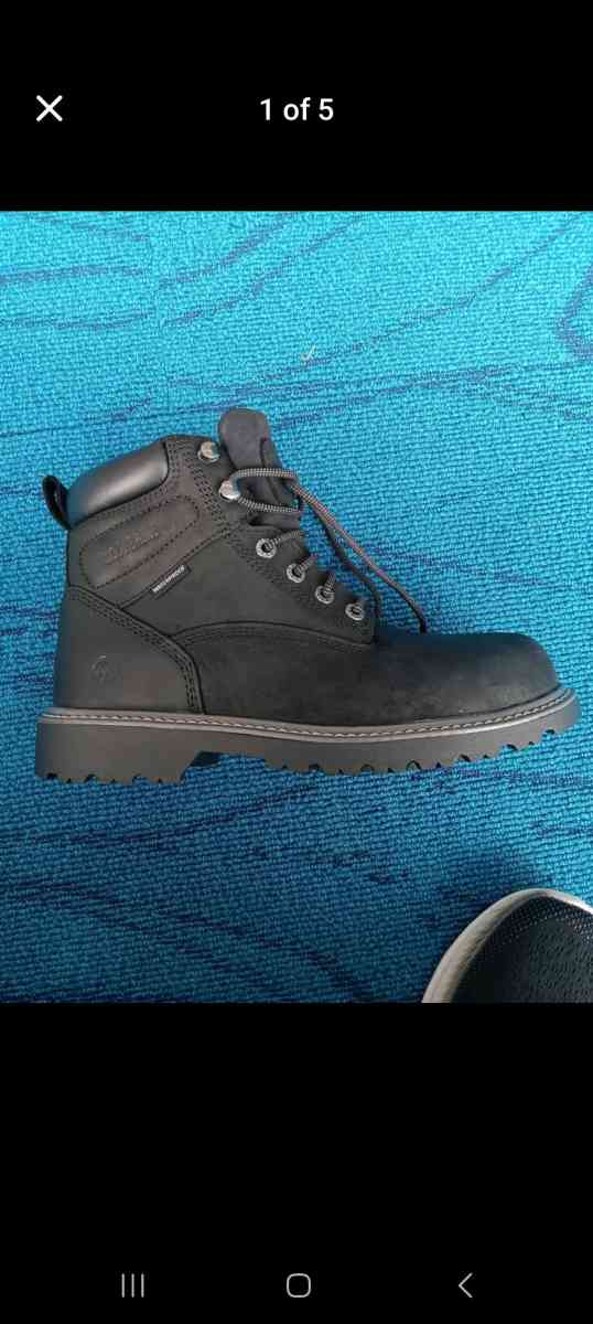 size 9 Wolverine waterproof steel toe boots