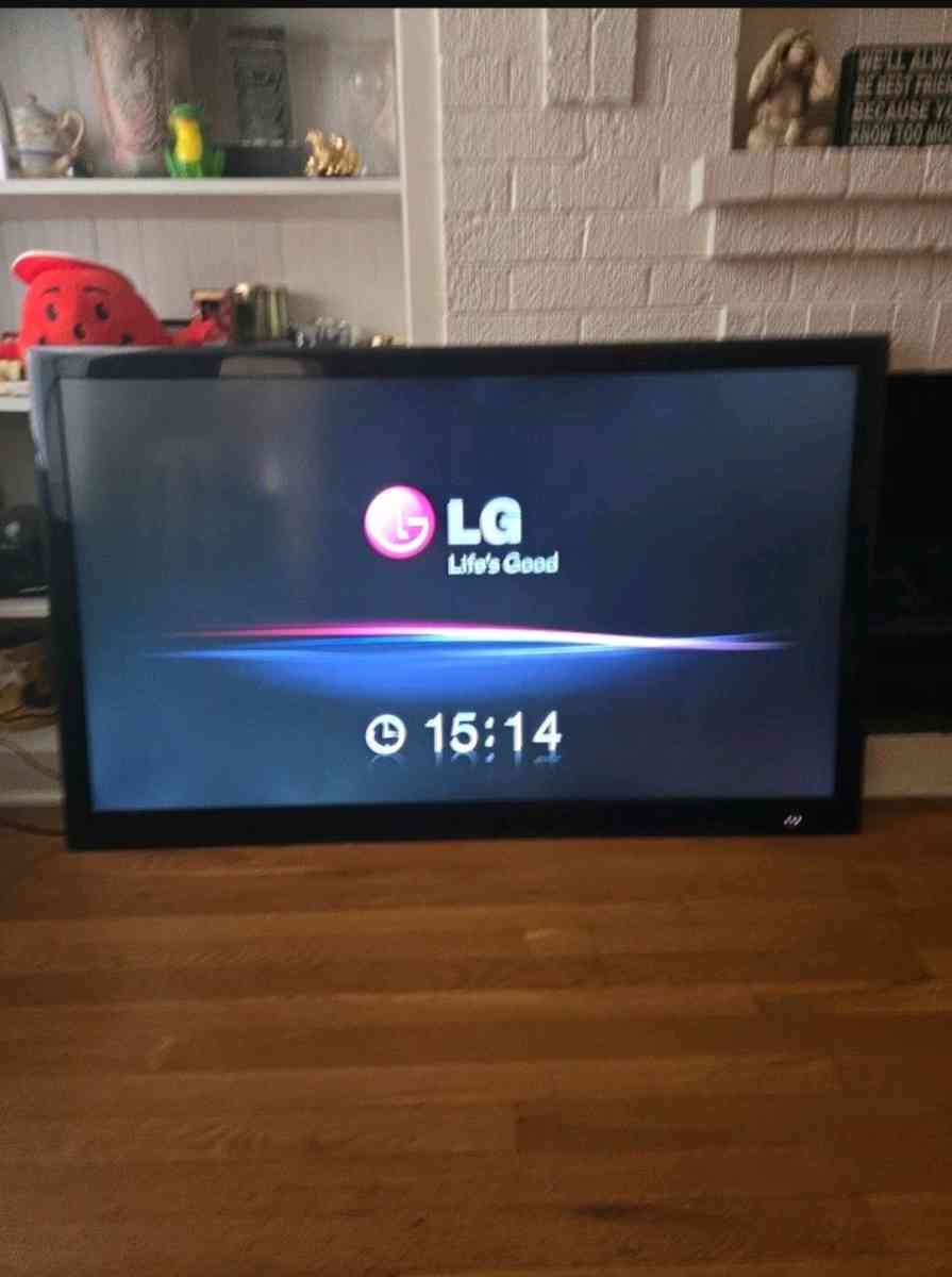 55in LG Flat Screen Digital Smart TV