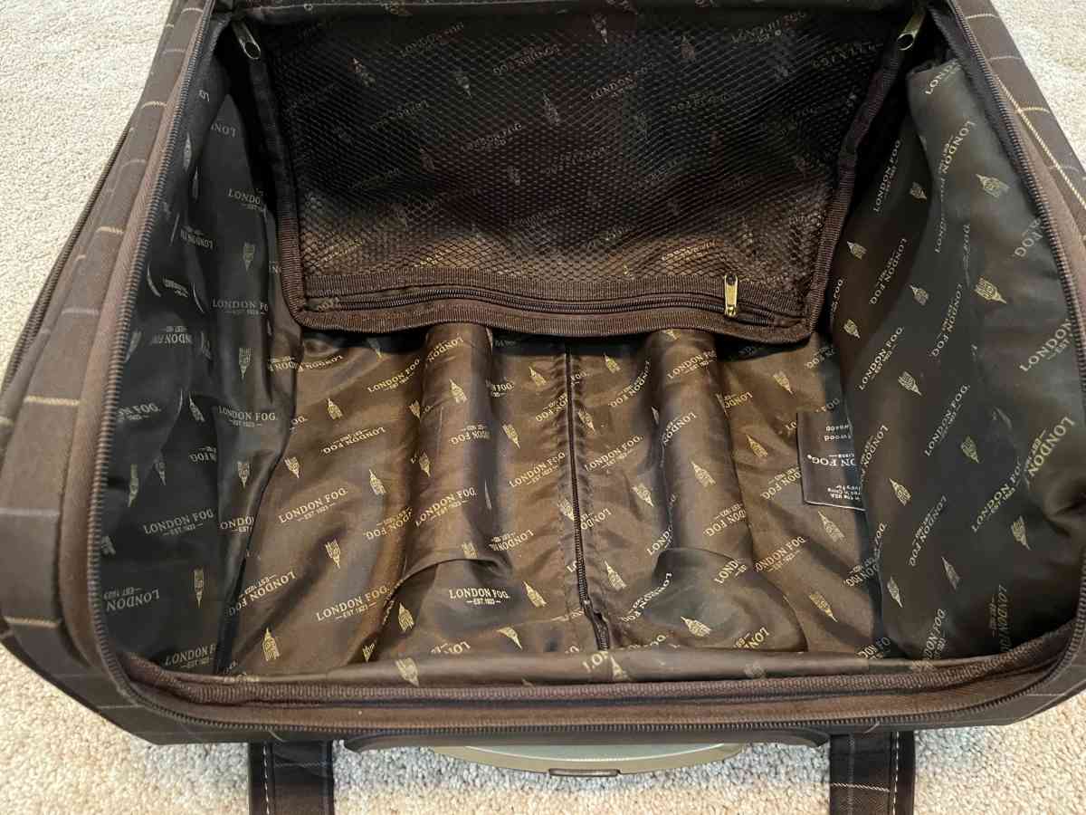 London Fog Hand carry for Traveling