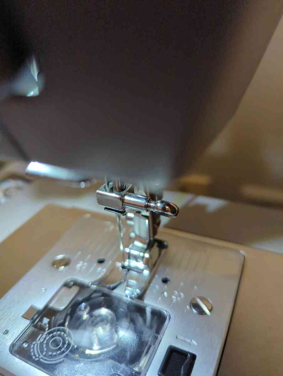 heavy duty Singer sewing machine with table extension