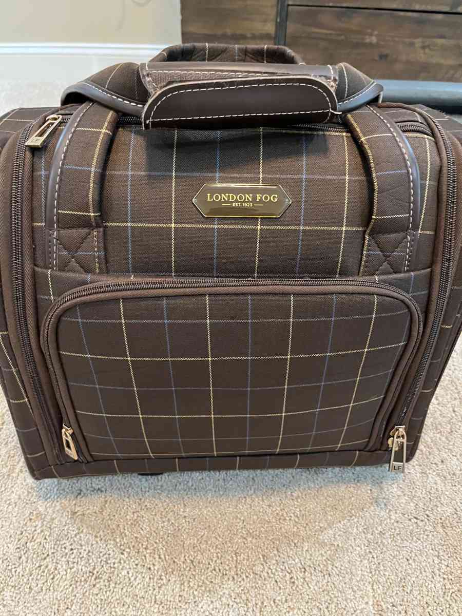 London Fog Hand carry for Traveling