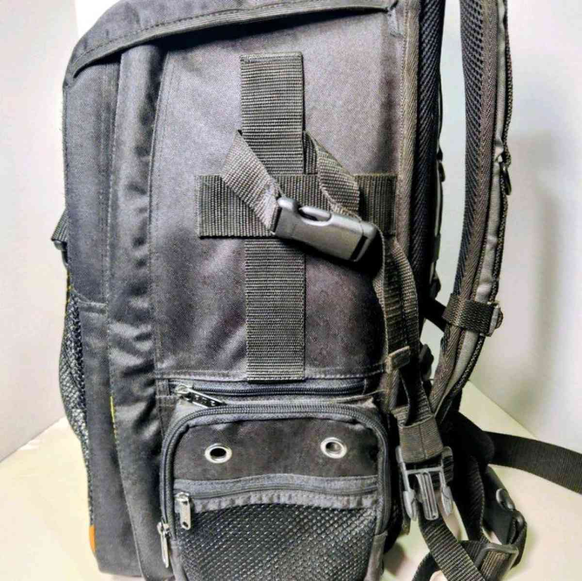 Ape Case ACPRO2000 Professional DSLR Camera Backpack  Secure