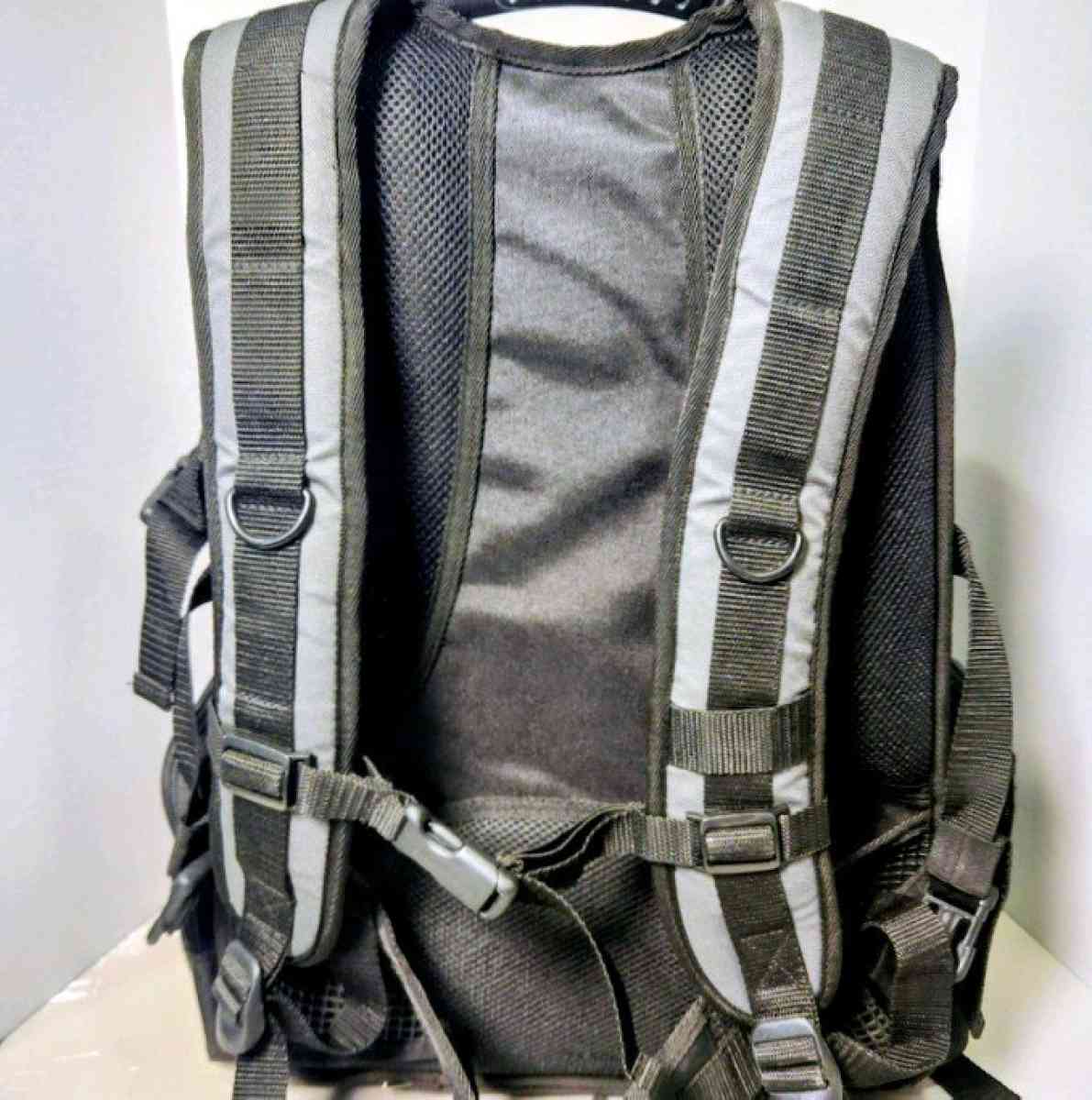 Ape Case ACPRO2000 Professional DSLR Camera Backpack  Secure