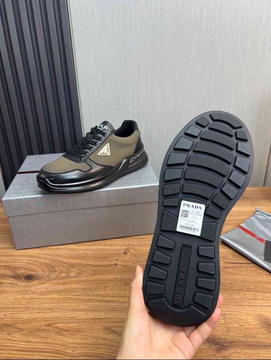 pRaDa Mens shoe