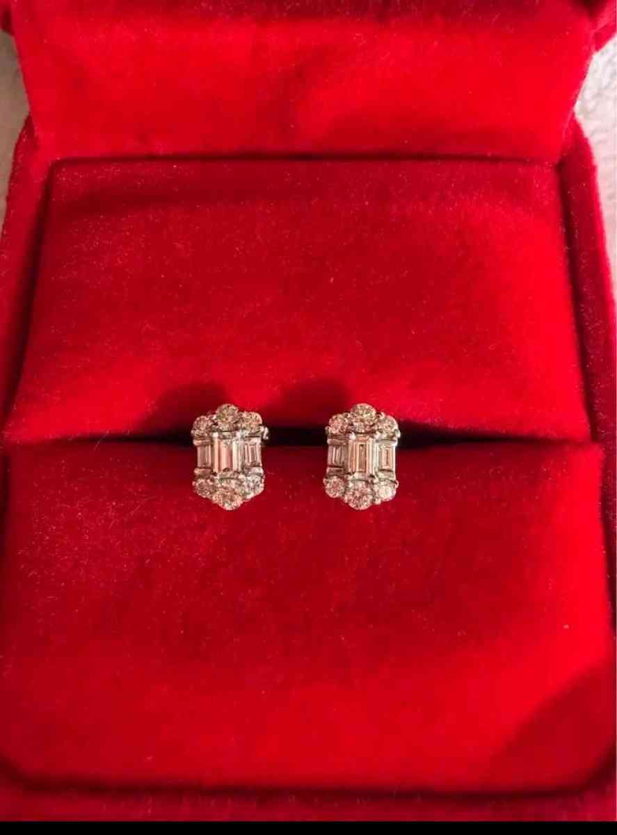 Platinum 900 natural Diamonds 40 carat total