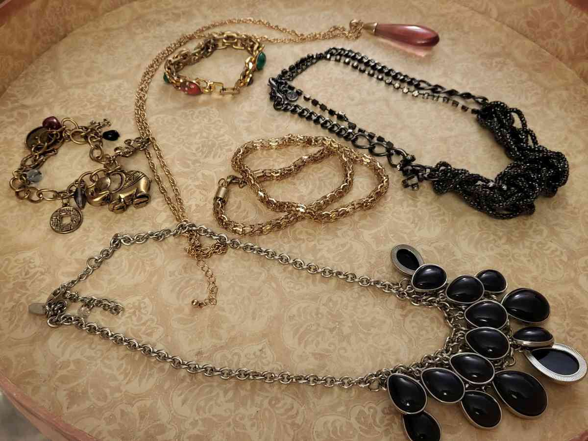 ASSORTED  FASHION JEWELER