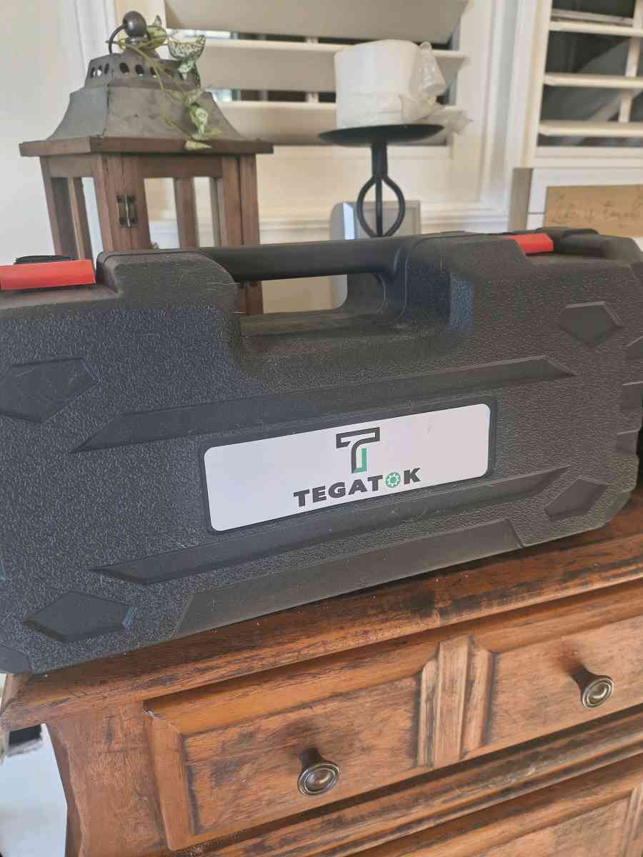 Tegatok chainsaw