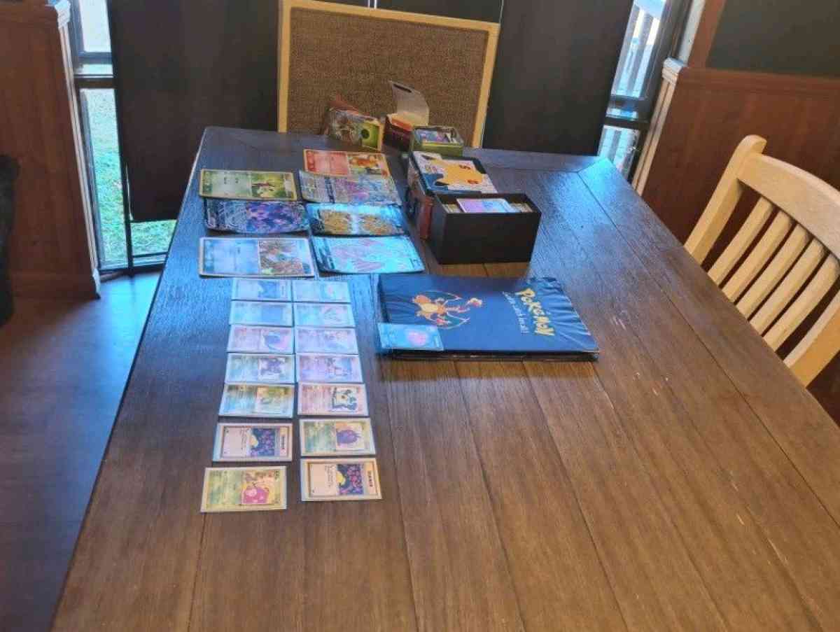 POKEMON CARD BUNDLE DEAL