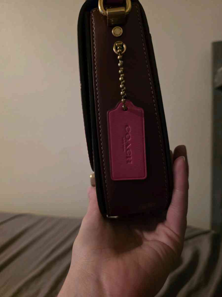 Coach Hutton Saddlebag in Colorblock Confetti Pink