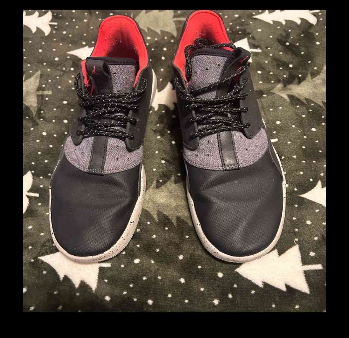 Size 7 And A Half Jordan Eclipse Holiday 2015