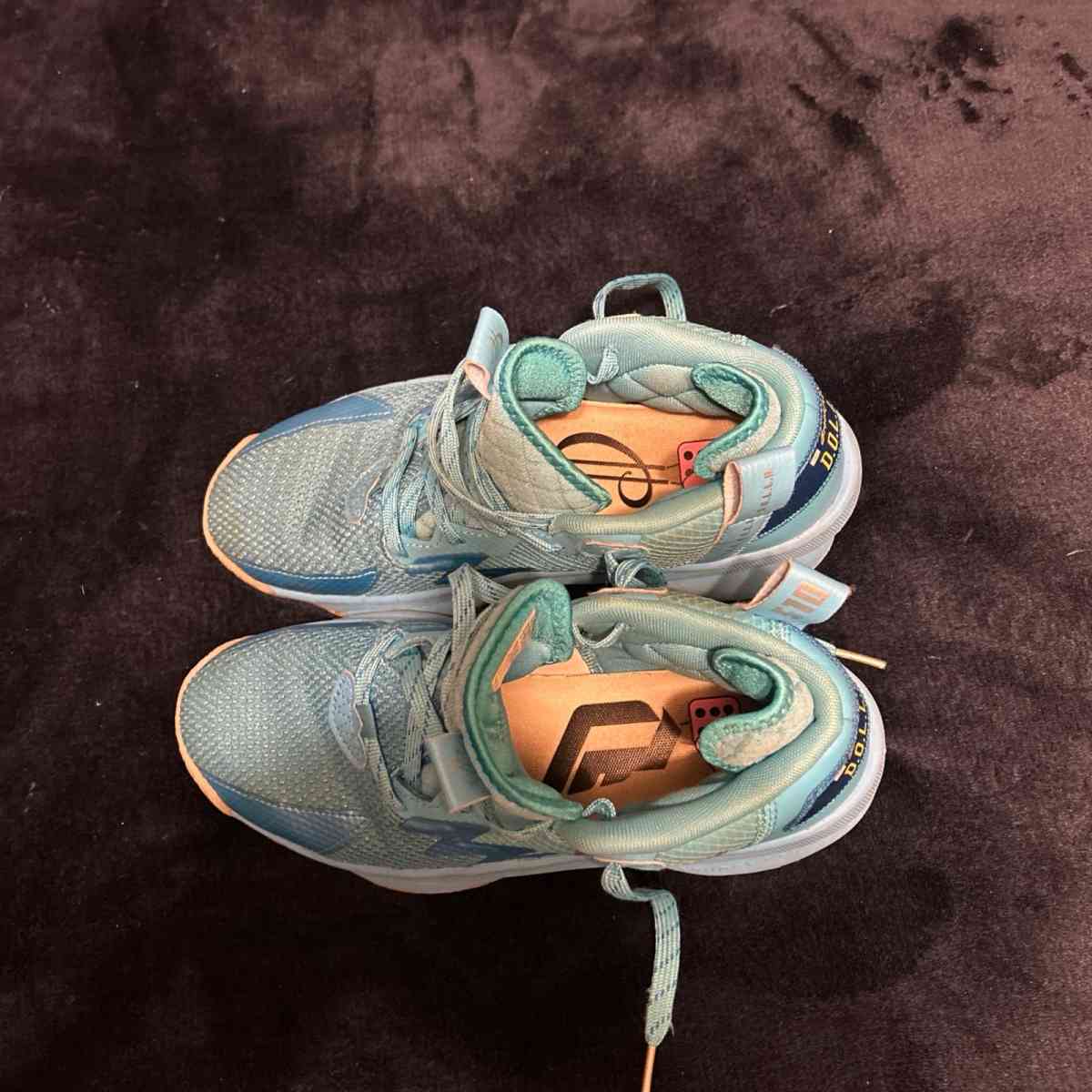 Adidas Dame 8 Young Dolla Mens Sz 6 Blue Cyan Silver Basketb