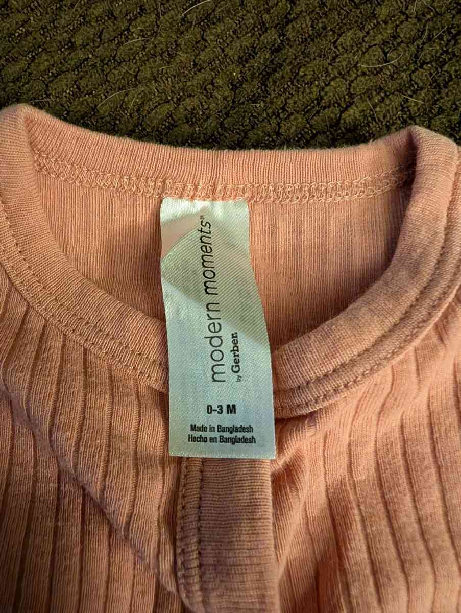 Baby pink sleepsuit without feet