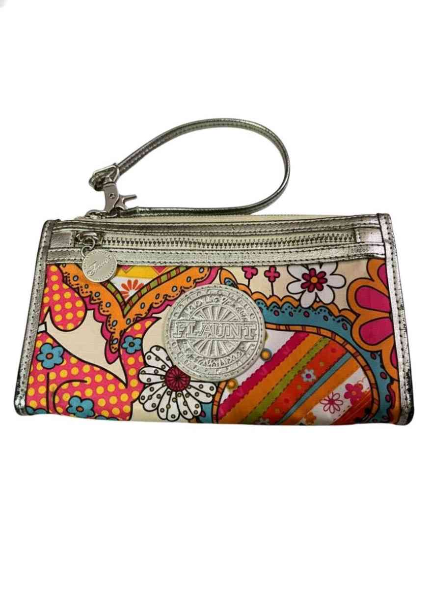 FLAUNT Wristlet Wallet Bold Color Supreme Functionality