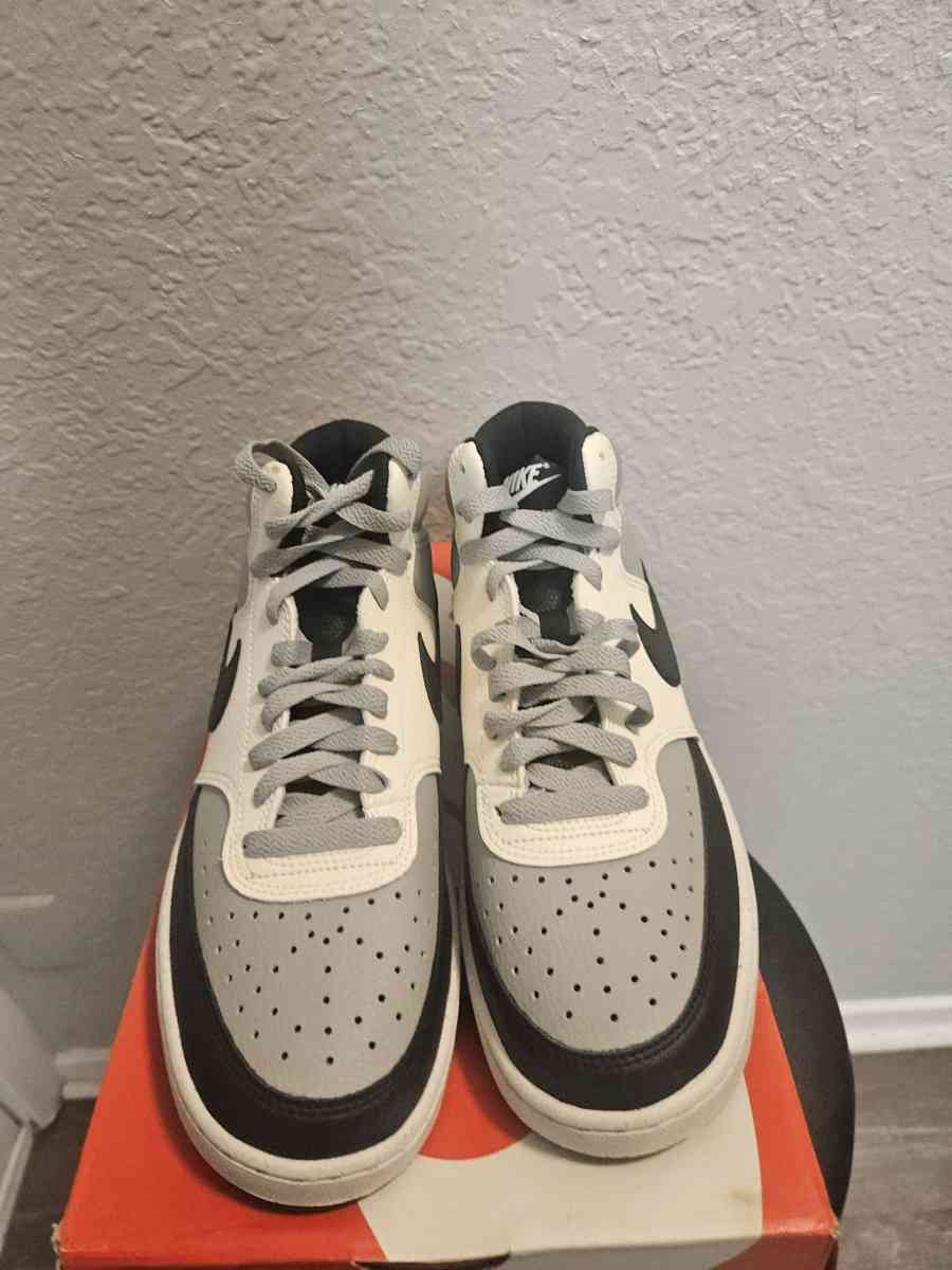 Nike Court Vision NN Mens Sneakers