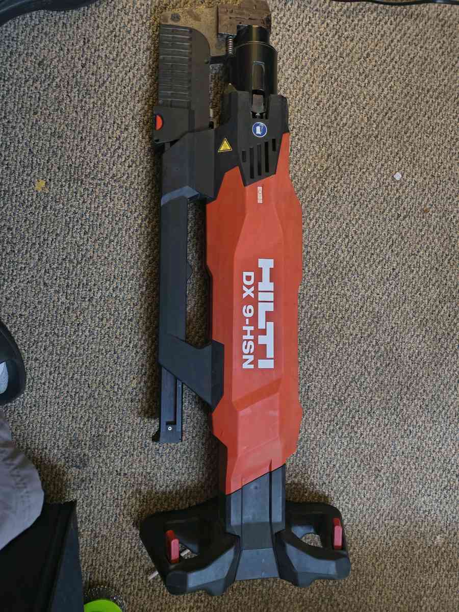 HILTI DX9 POWDER ACTUATED TOOL