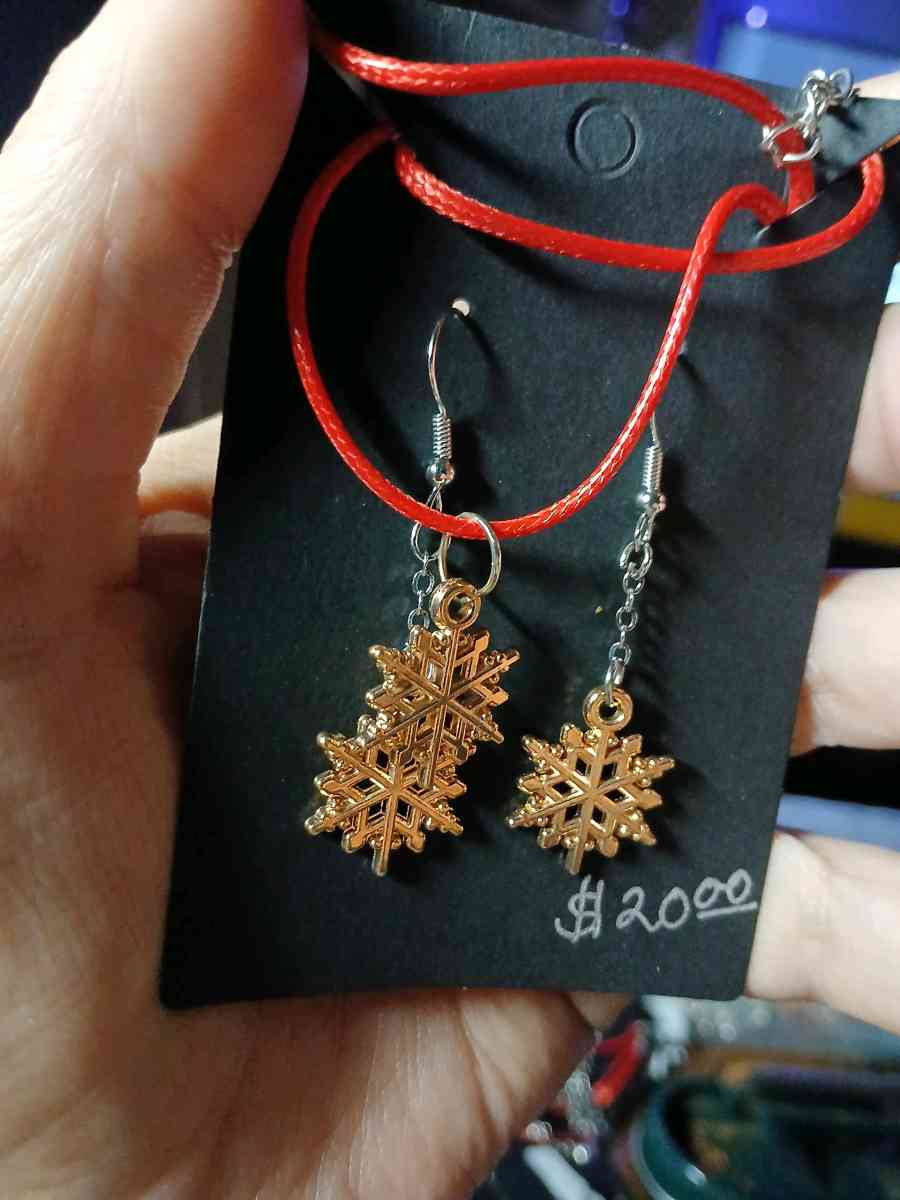Hookstyle Earrings Leather Necklace Set Gold Snowflake