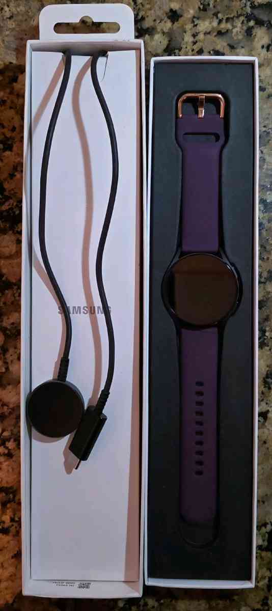Galaxy Watch5 40mm Purple Strap