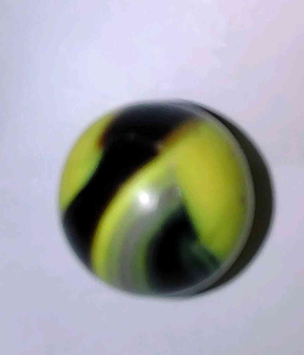 Vintage Bumble Bee Meble