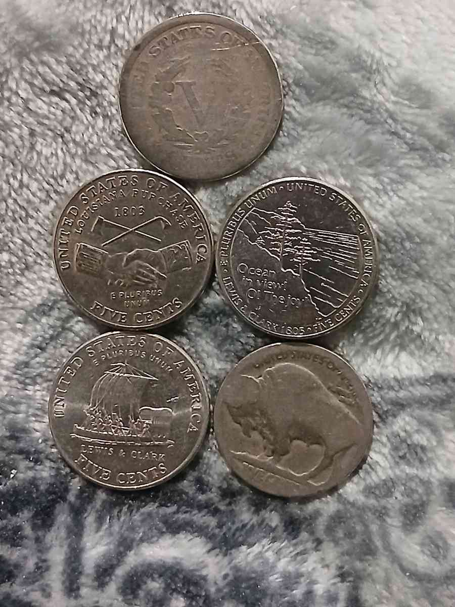 Lot of 5 Nickels 1892 2x 2004 2005 no date