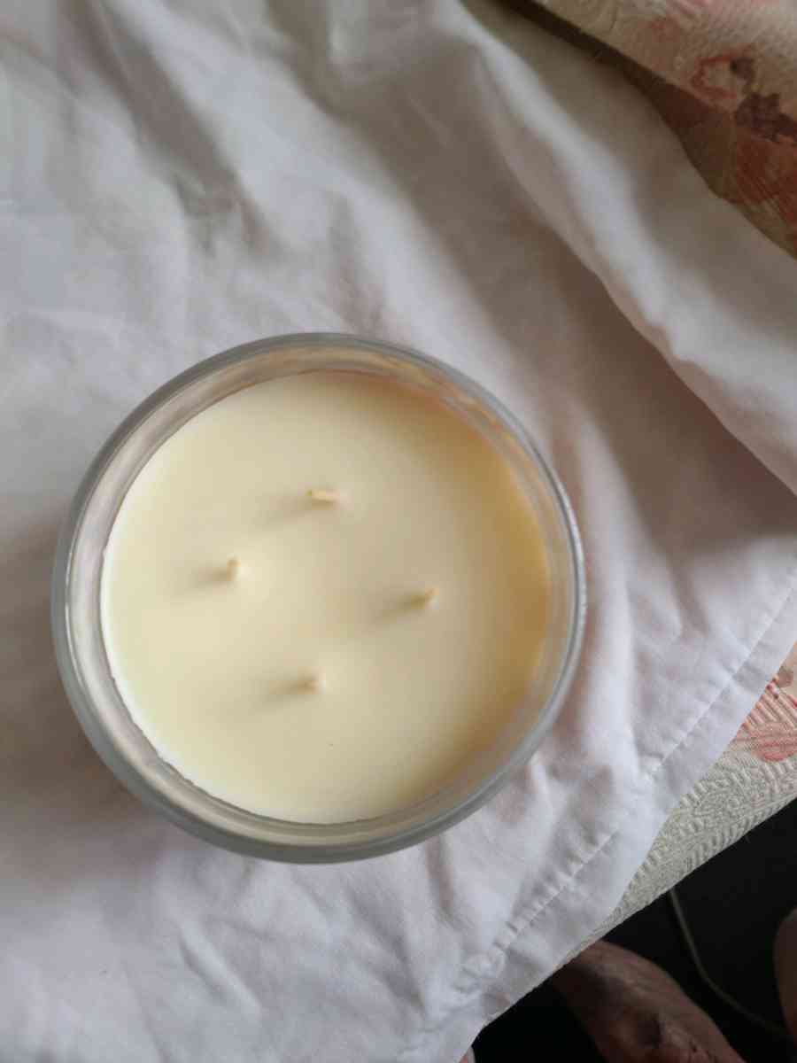 Caramel Toffee Swirl Homework Slatkin scented candle