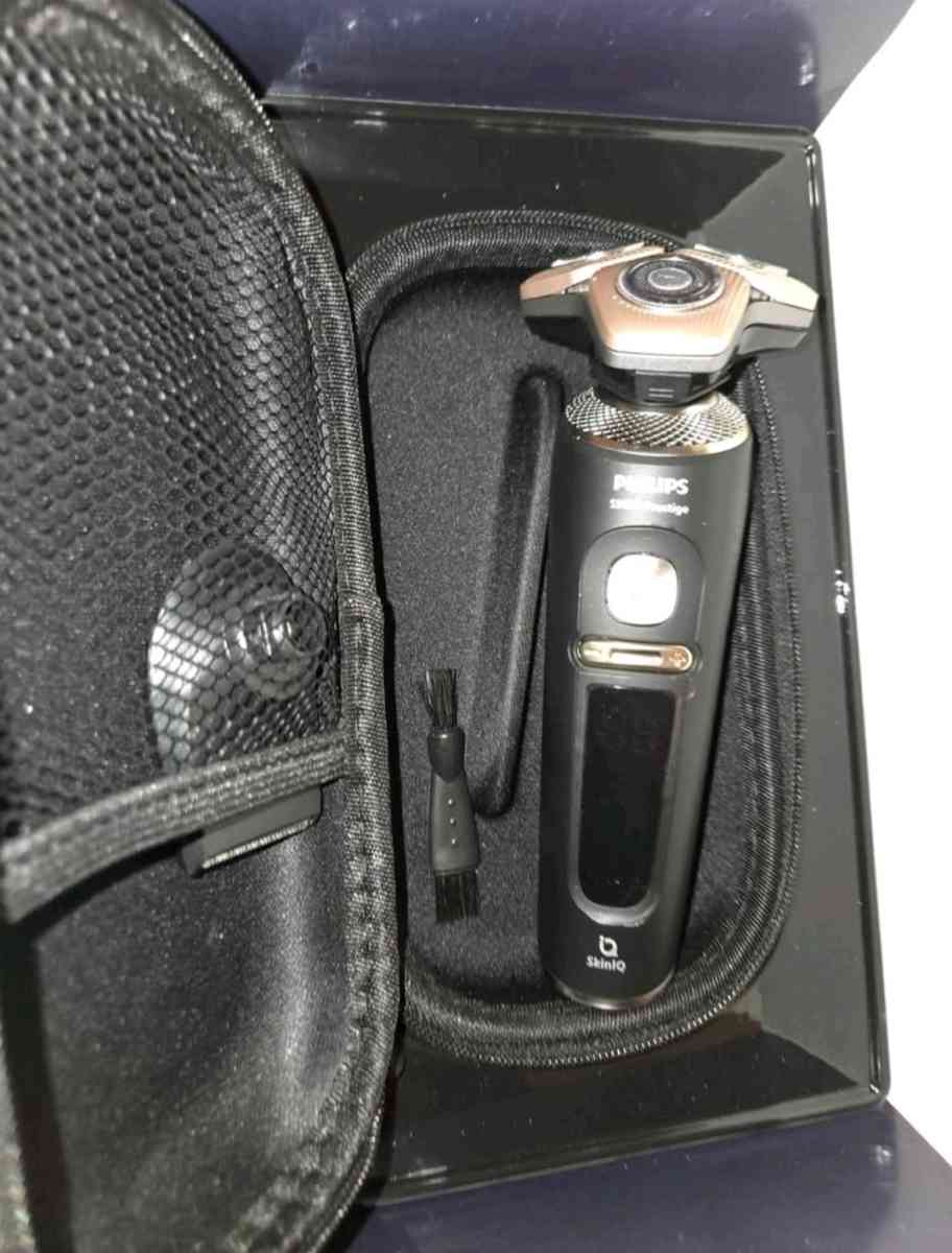 Philips Prestige S9000 shaver