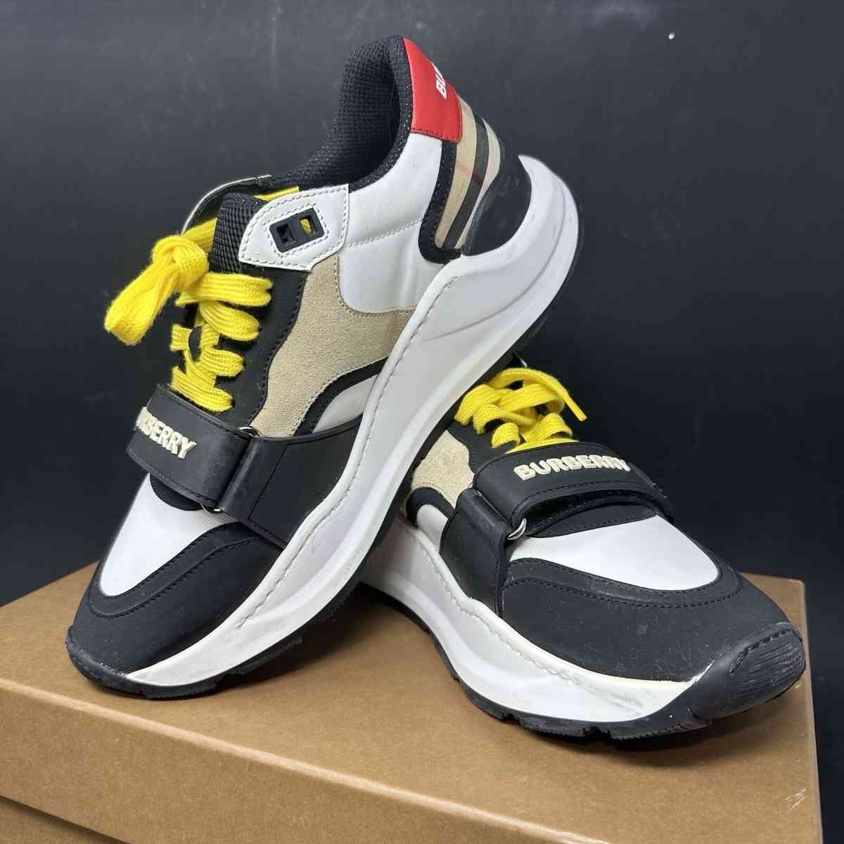 Burberry Gucci Mens Designer