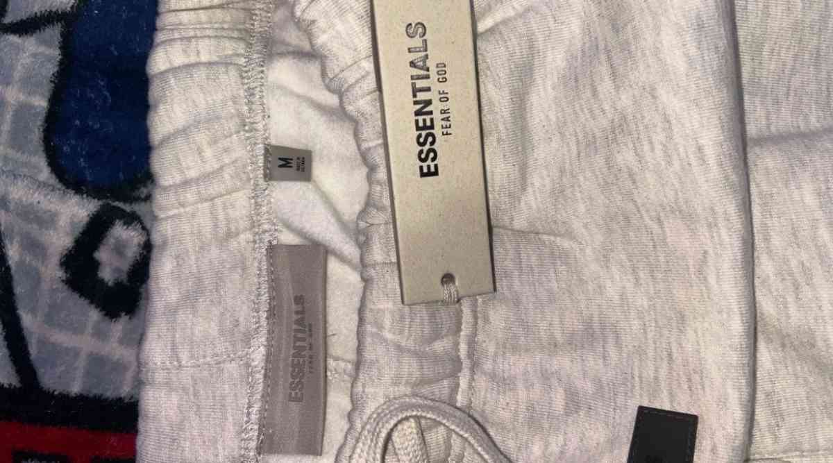 essential sweat pants
