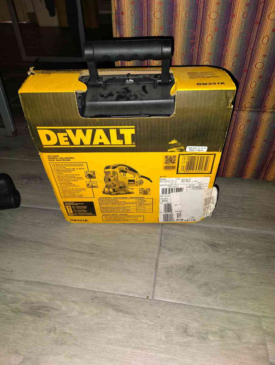 DeWalt jigsaw