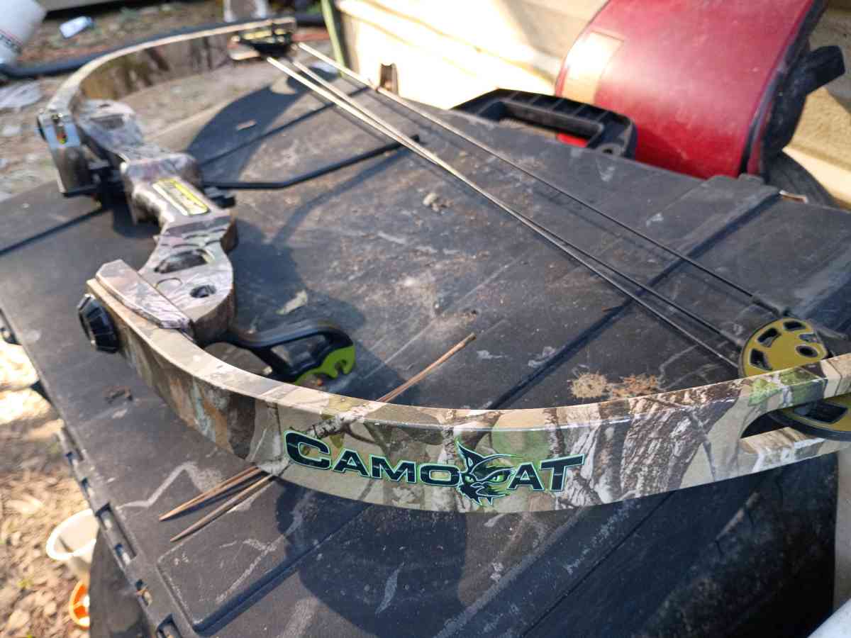 barnett camocat youth bow