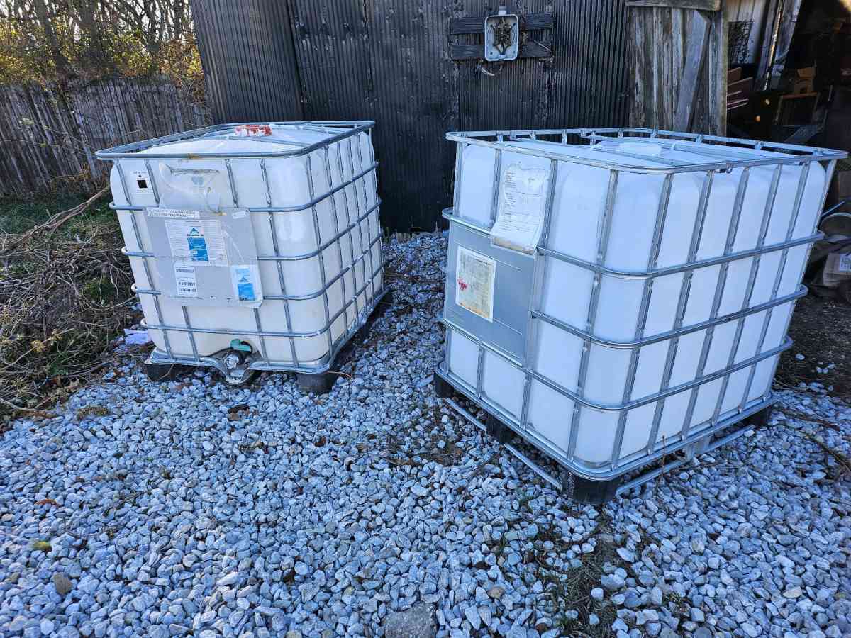 2 plastic tags and metal cages 30 dollars for both