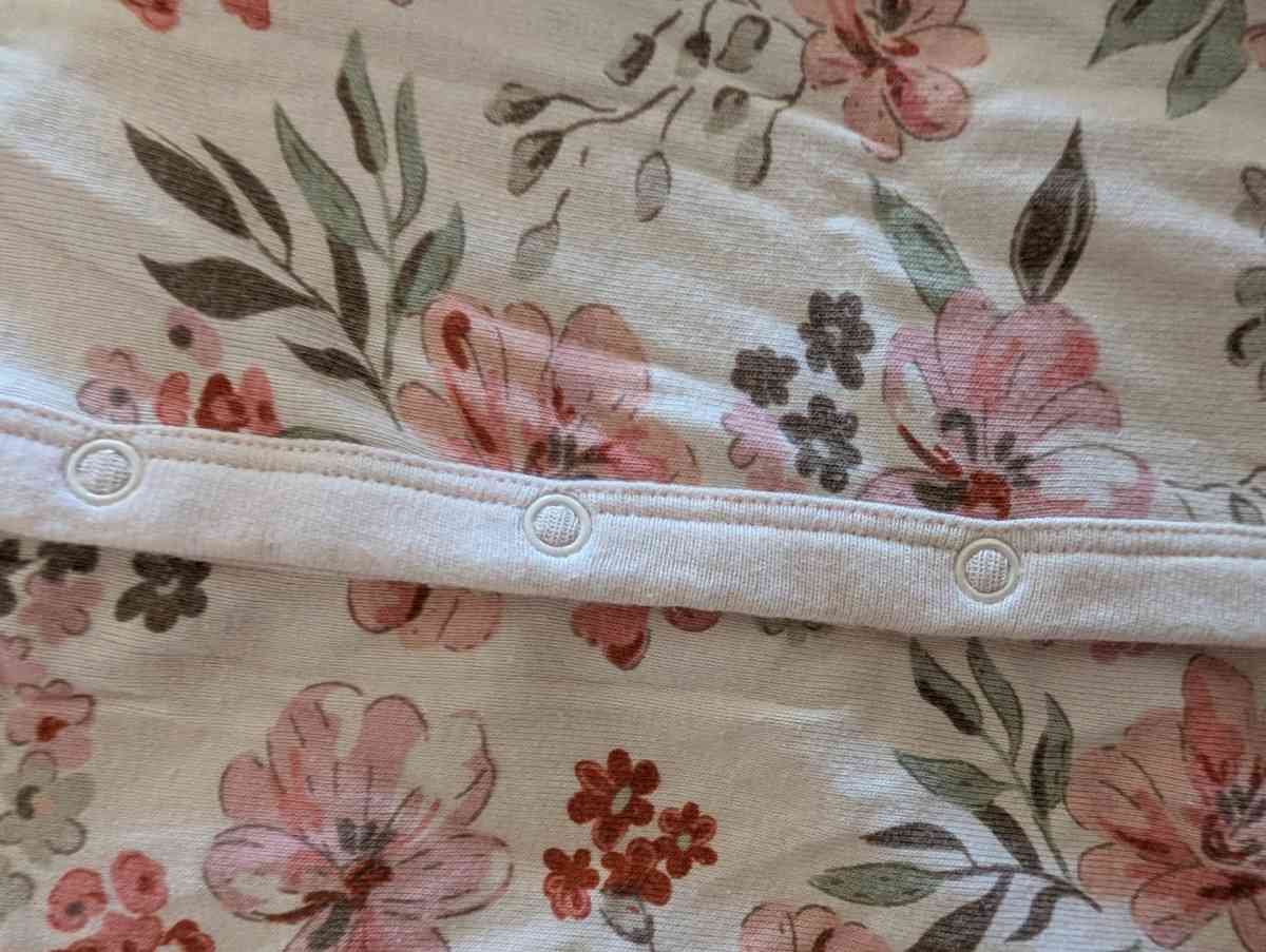 Pink flower sleepsuit without feet