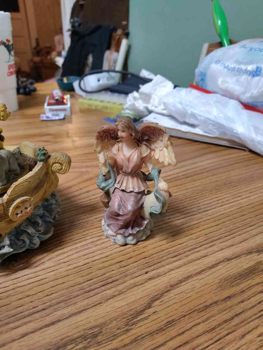 Ks collection 2angels and Noahs Ark music box
