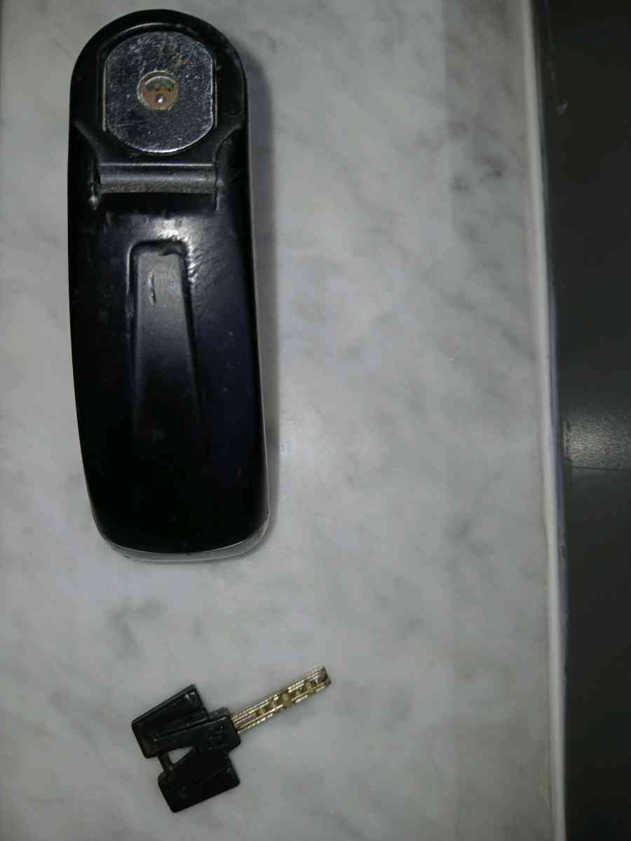 Antitheft padlock for disk brake with key lock for bicycle b