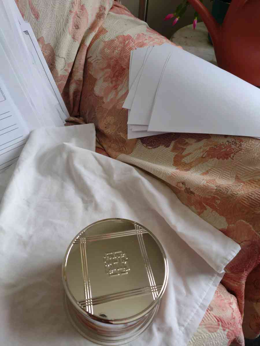 Caramel Toffee Swirl Homework Slatkin scented candle