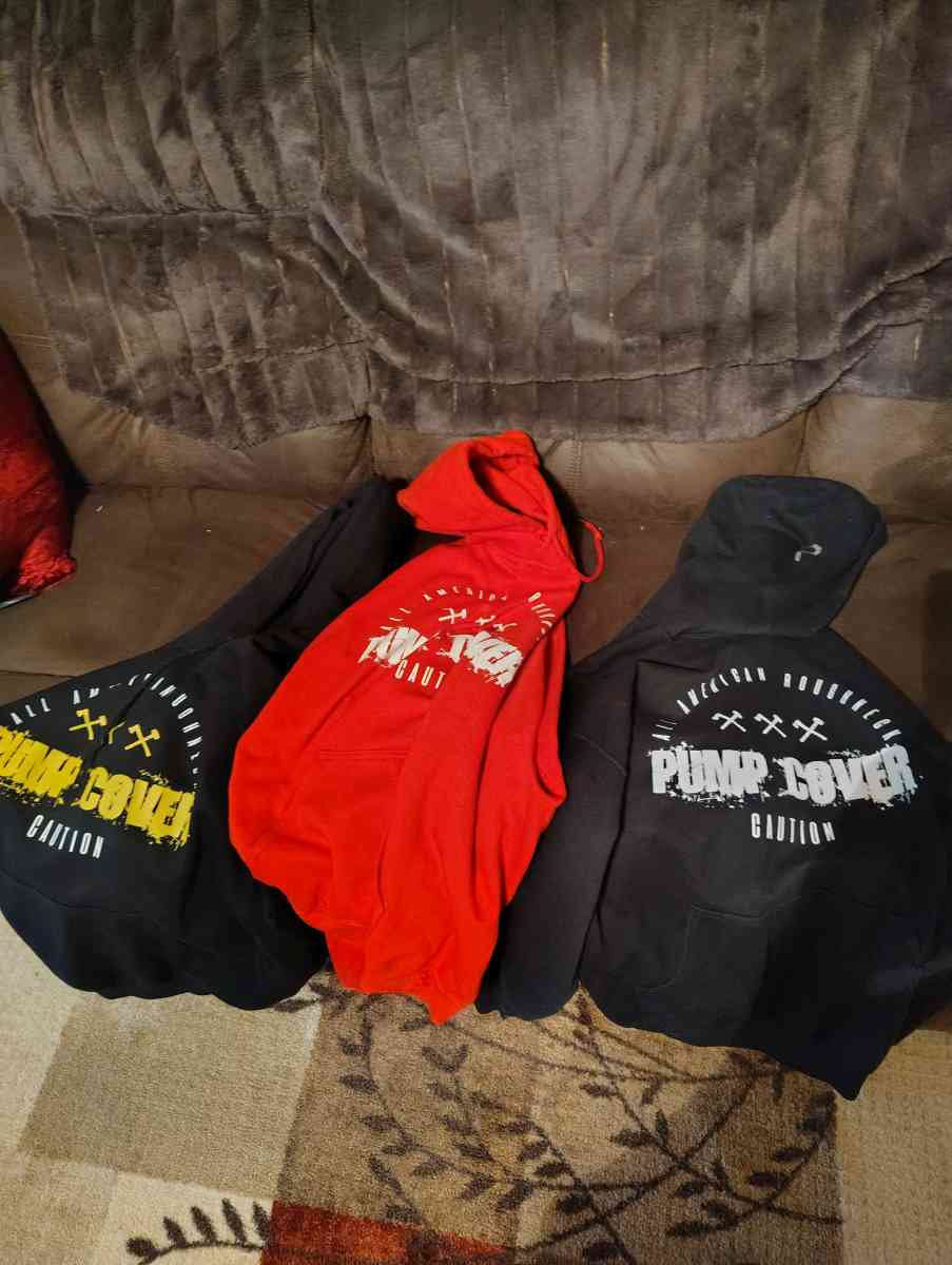 Nike athletic shoes 3 pump cover sweaters