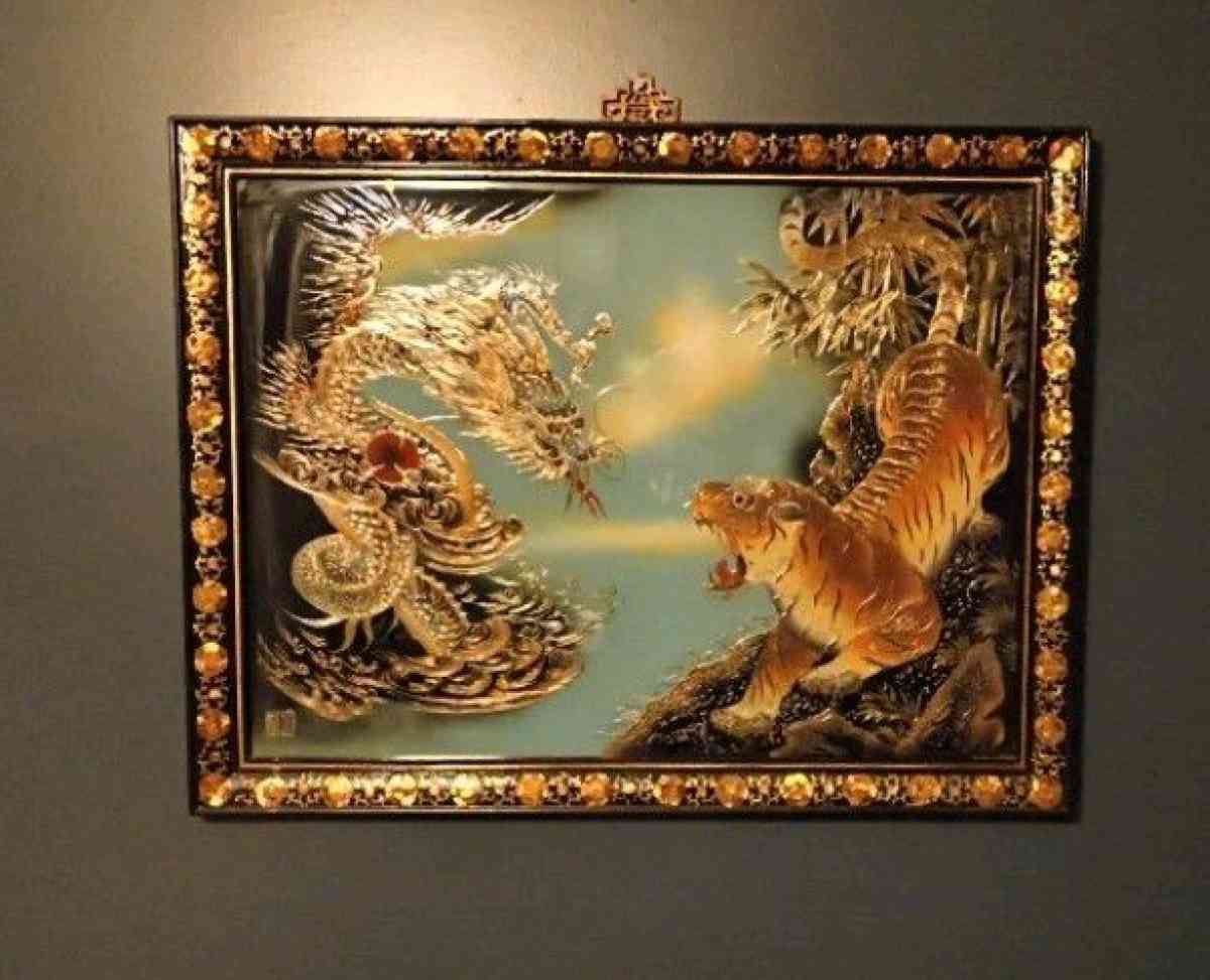 TigerVsDragon Korean lacquer wall plaque made by Sam Poong I