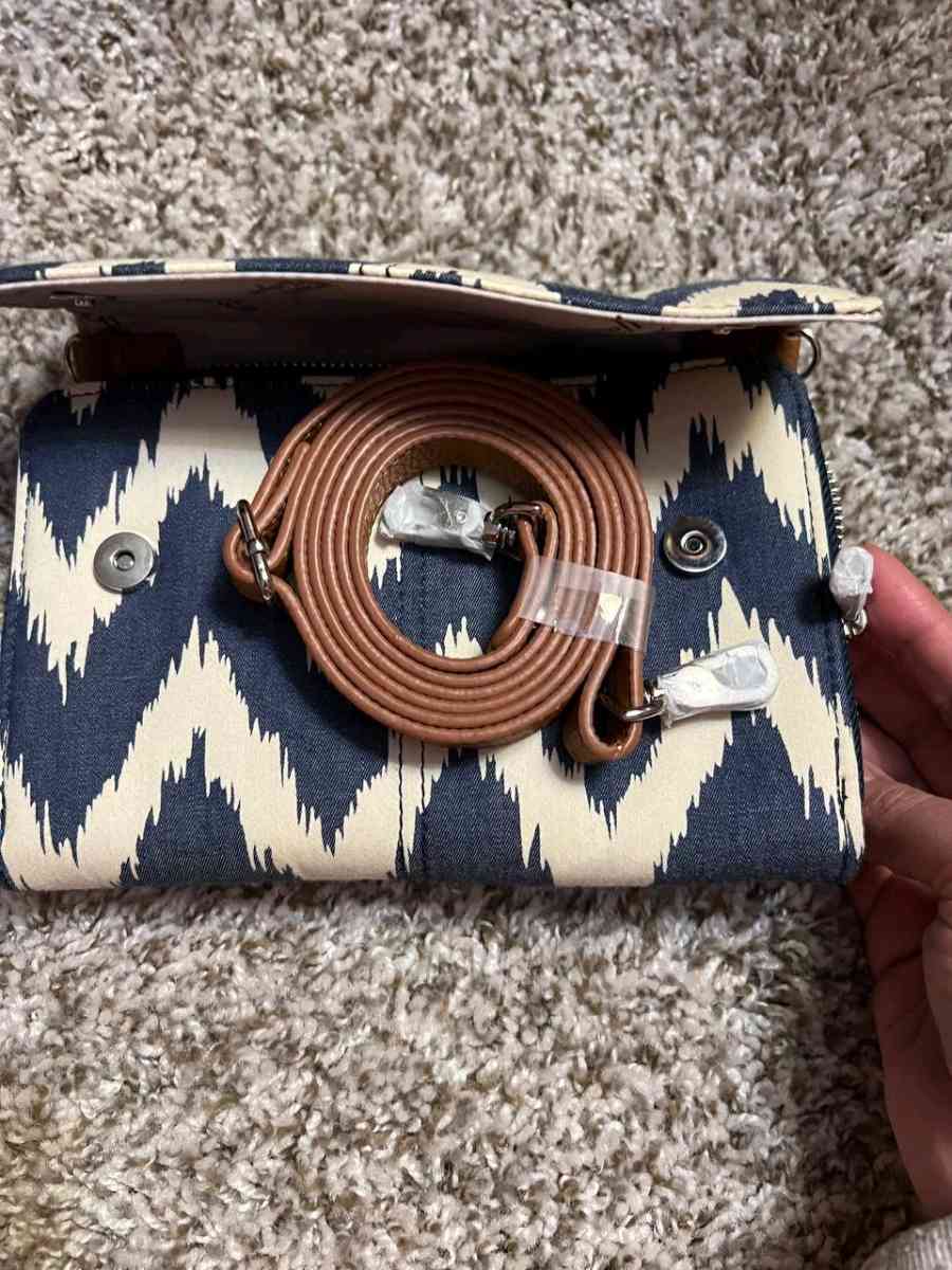 Jewell Tons of Funds Crossbody Bag by thirtyone