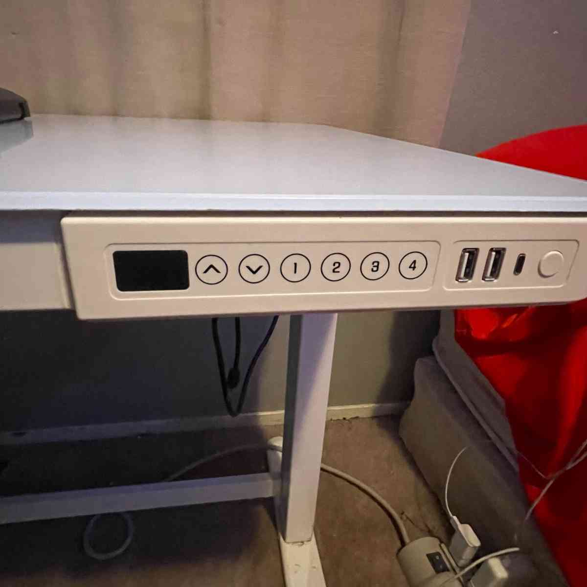 xbox series s with desk and wheel dundle