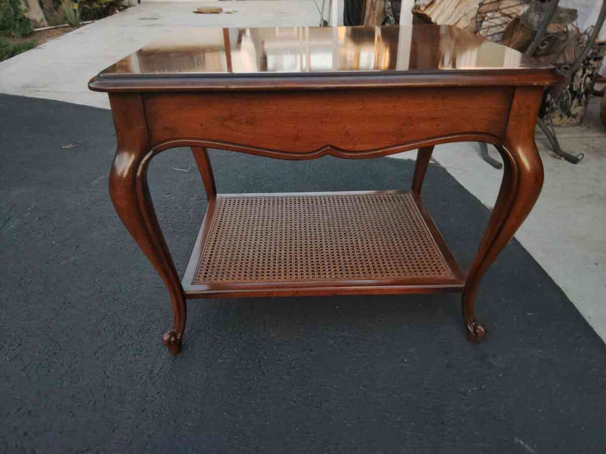 Drexel heritage side table