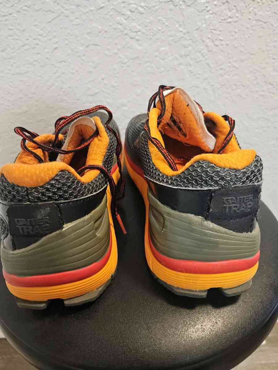 Altra Olympus Zero Drop Trail Running Sneakers