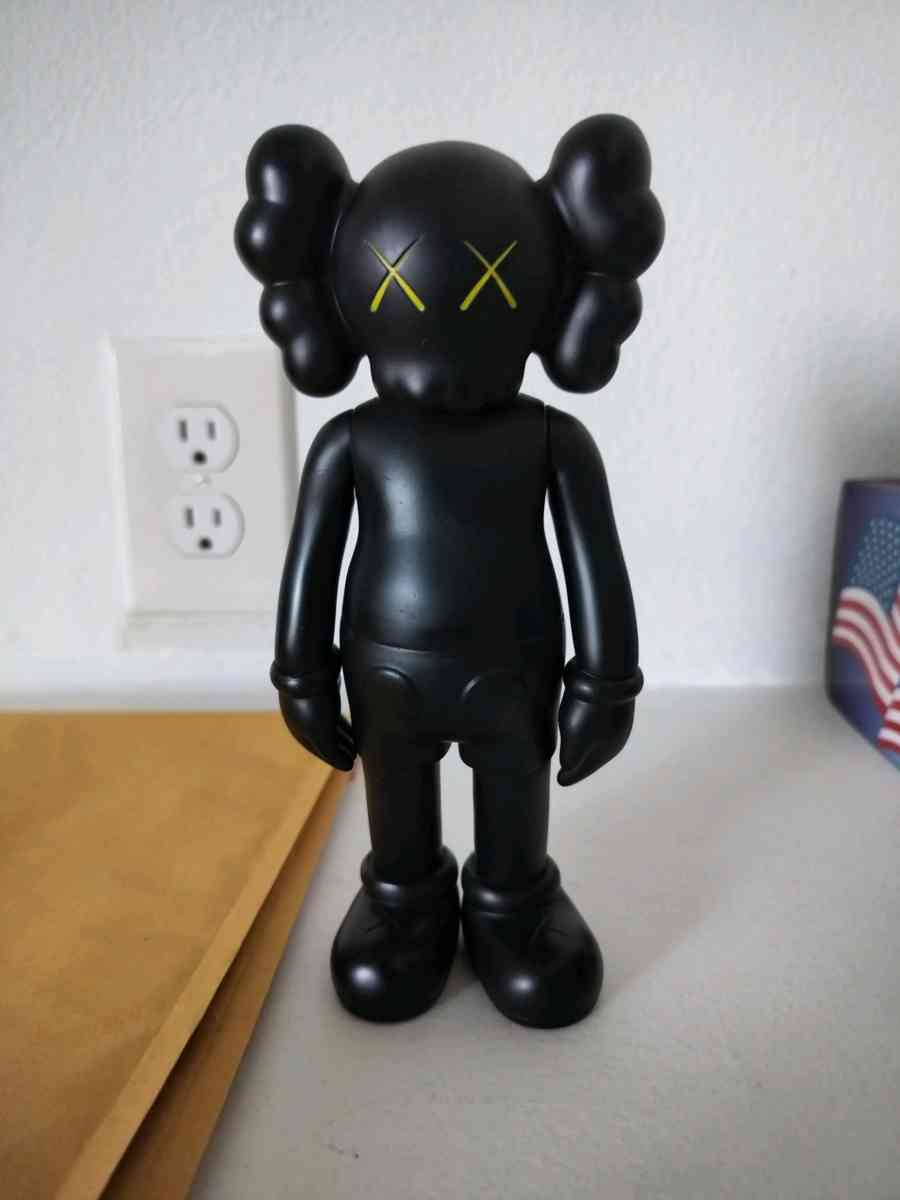 KAWS 2016 edition