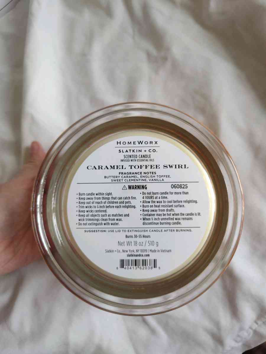 Caramel Toffee Swirl Homework Slatkin scented candle