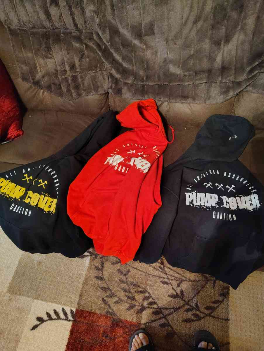 Nike athletic shoes 3 pump cover sweaters