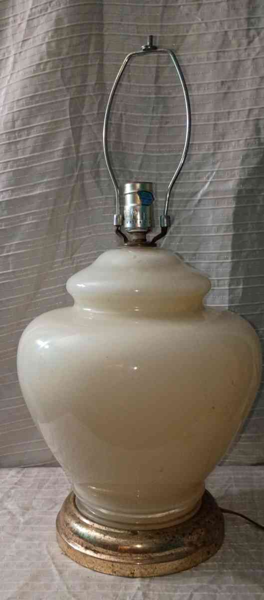 Vintage Ginger Jar Table Lamp