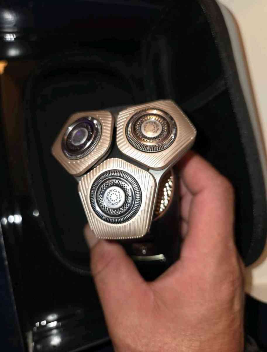 Philips Prestige S9000 shaver