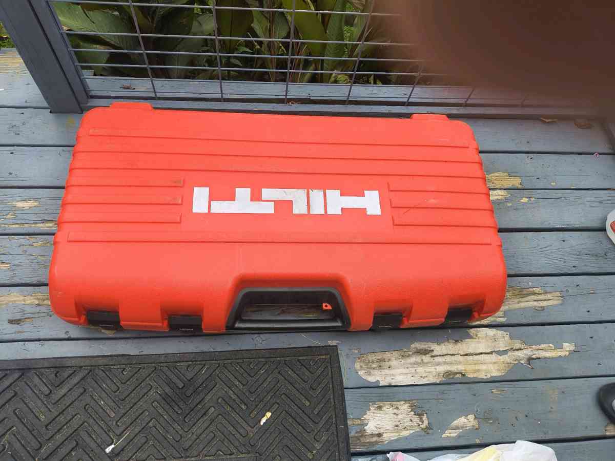 HILTI DX9 POWDER ACTUATED TOOL