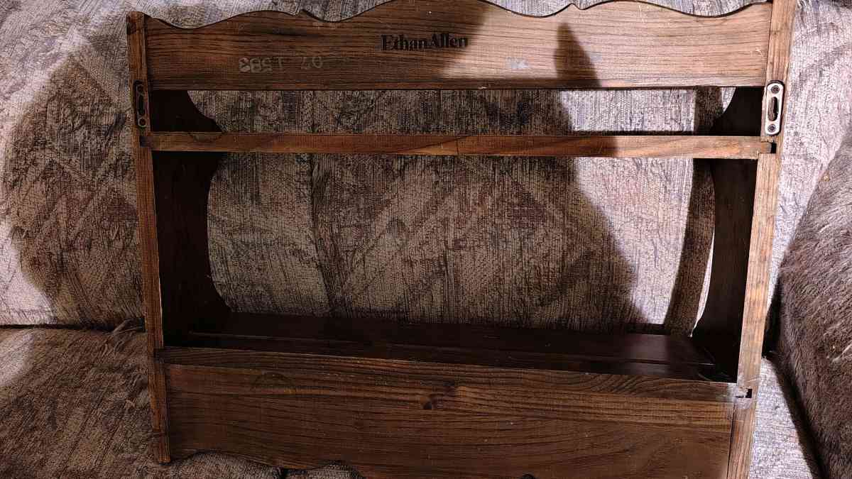 EITHEN ALLEN WALL SHELF