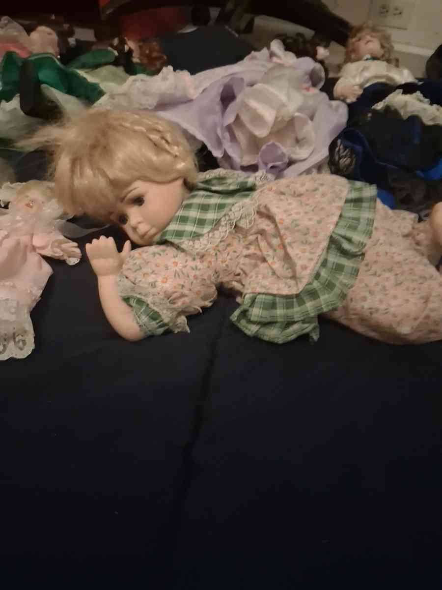 vintage ceramic dolls