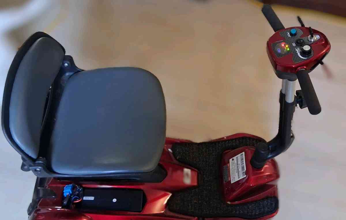 Mobility scooter